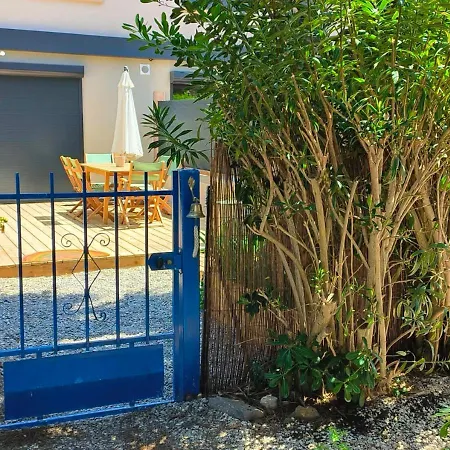 La Capte T2, A 2min De La Mer, Terrasse-wifi-parking Gratuit * 히에레